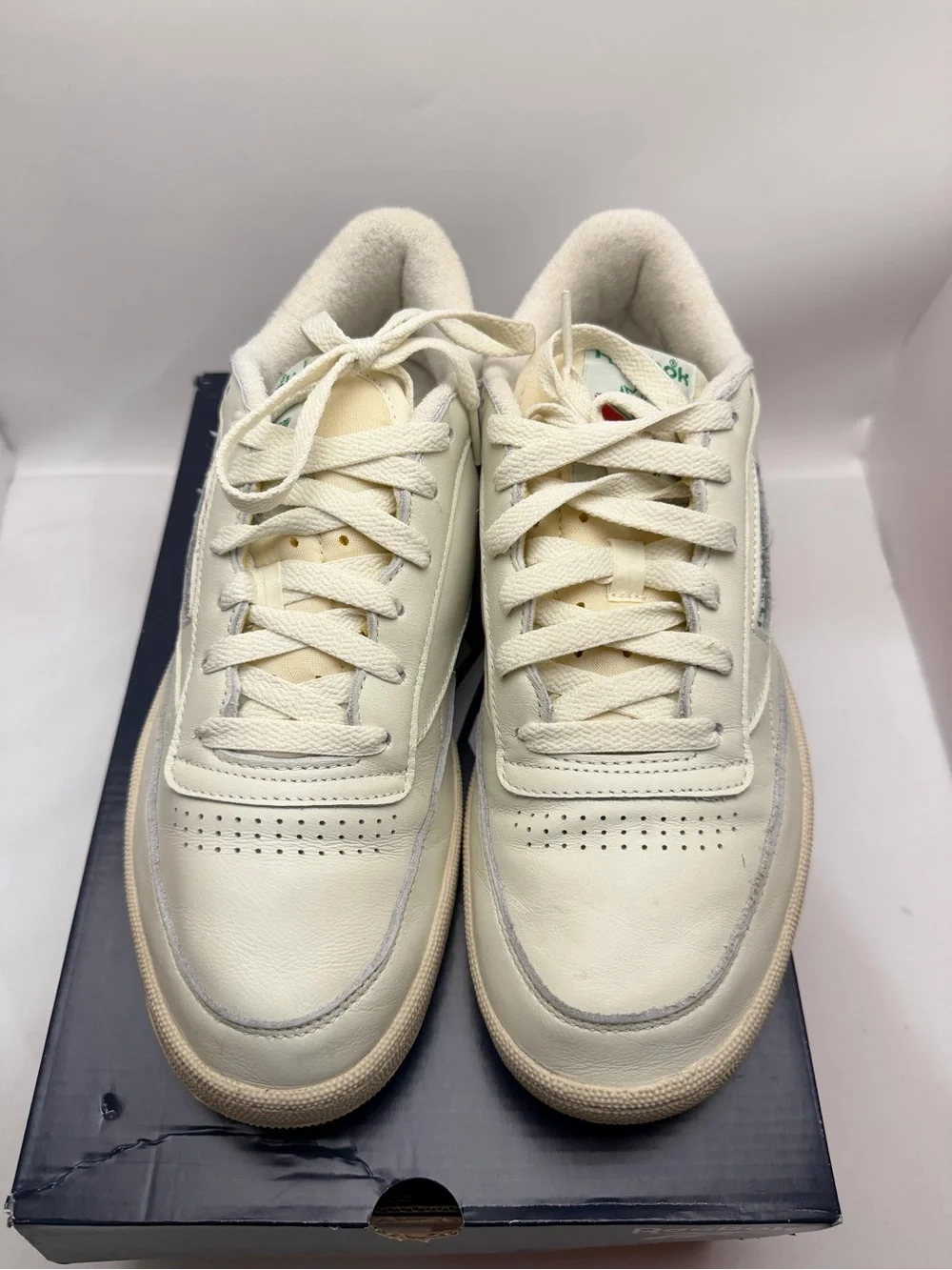 Reebok Mens Club C Off-White Low-Top Sneakers